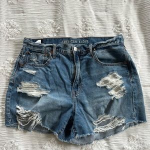 American Eagle 90s Boyfriend Short Size 12